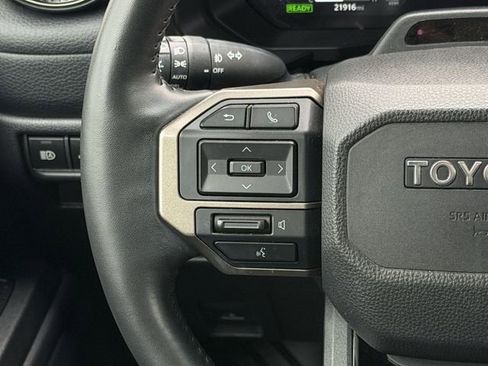 Used 2024 Toyota Land Cruiser image 14