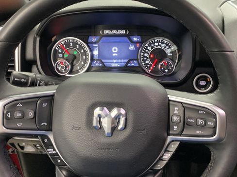 Certified 2025 RAM 1500 Big Horn AWD/4WD image 18