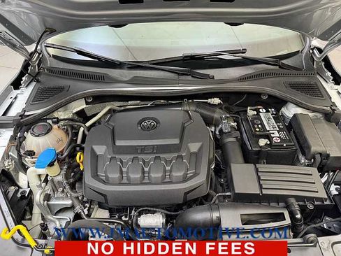 Used 2020 Volkswagen Passat 2.0T SE FWD image 8