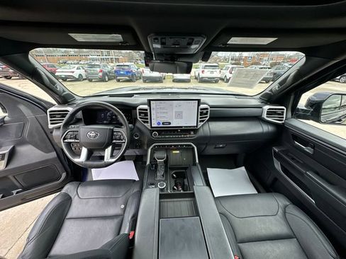 Used 2022 Toyota Tundra Platinum w/ Advanced Package image 23