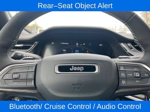 New 2026 Jeep Grand Cherokee Altitude AWD/4WD image 18