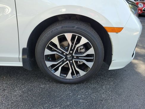 Used 2025 Honda Odyssey Elite image 7