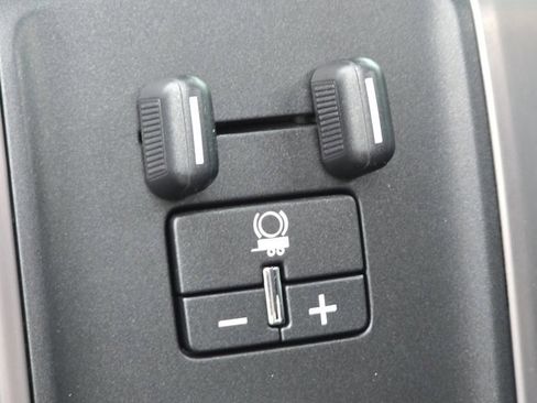 Used 2016 GMC Sierra 1500 SLT w/ All Terrain X Package image 17