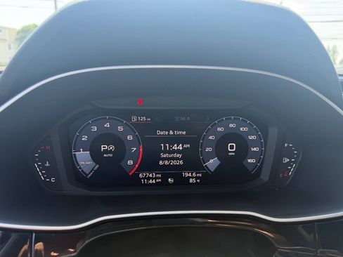 Used 2020 Audi Q3 2.0T Premium AWD/4WD image 17