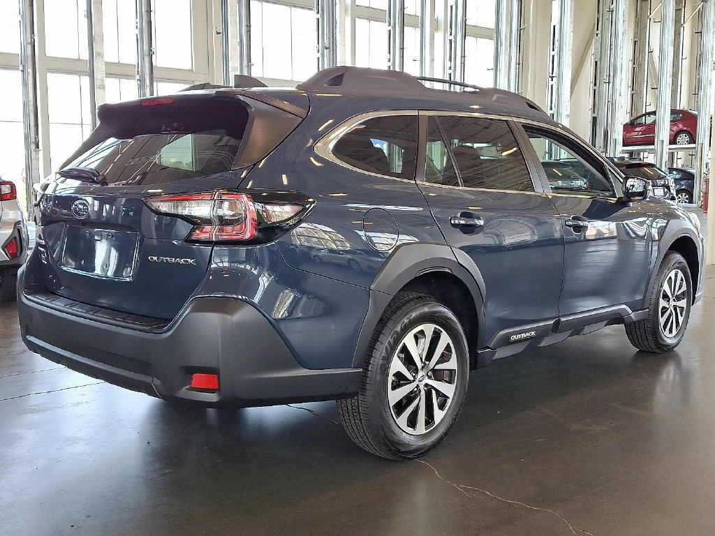 Certified 2025 Subaru Outback Premium w/ Popular Package #1A AWD/4WD image 9