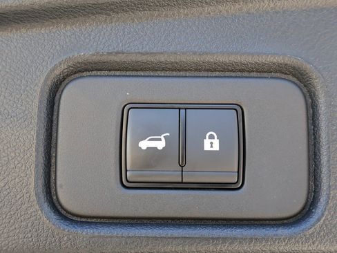 Used 2024 Nissan Pathfinder Platinum w/ Cargo Package image 24