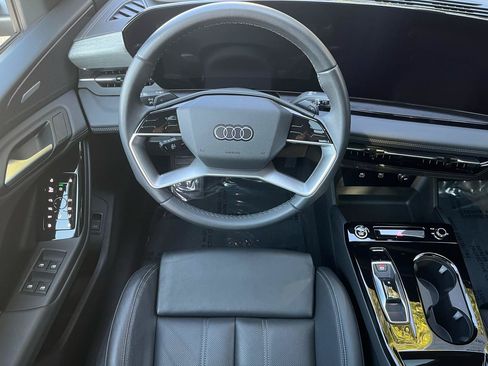 Used 2025 Audi Q6 e-tron Premium Plus w/ Premium Plus AWD/4WD image 6