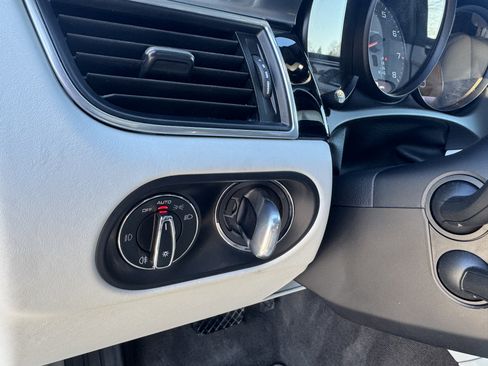 Used 2018 Porsche Macan S image 41