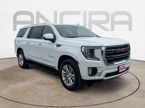 Used 2023 GMC Yukon XL SLT image 4