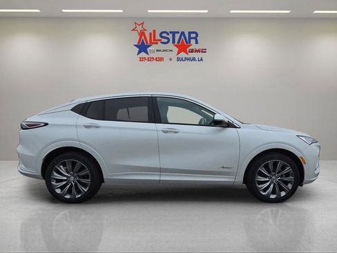 New 2026 Buick Envista Avenir image 8