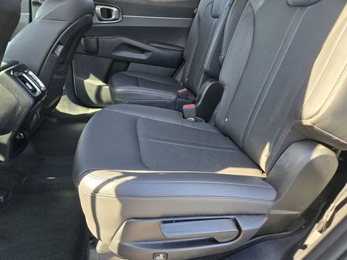 Certified 2025 Kia Sorento EX FWD image 12