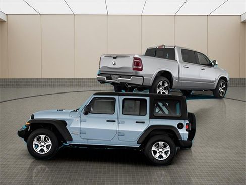 New 2025 Hyundai Venue Limited image 3