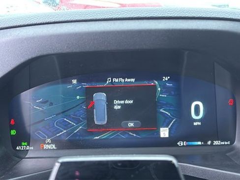 Used 2025 Ford Explorer Platinum w/ Ultimate Package image 13