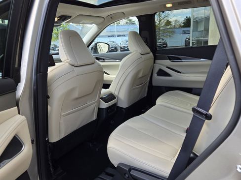 Certified 2023 INFINITI QX60 Luxe w/ Vision Package AWD/4WD image 23