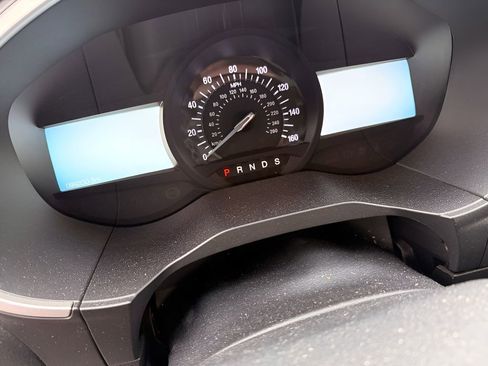 Used 2018 Ford Edge SEL w/ Equipment Group 201A image 9