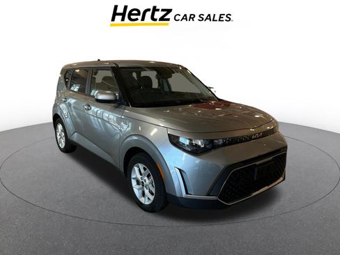 Used 2025 Kia Soul LX w/ LX Technology Package image 1