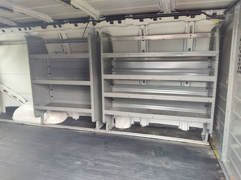 Used 2016 GMC Savana 3500 Extended image 16