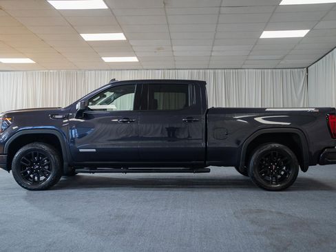 Used 2023 GMC Sierra 1500 Elevation w/ LPO, Elevation Black Package AWD/4WD image 4