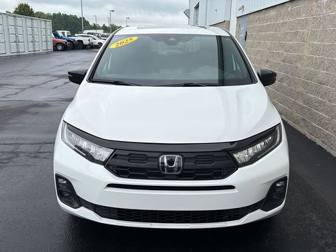 Used 2025 Honda Odyssey Sport-L image 4