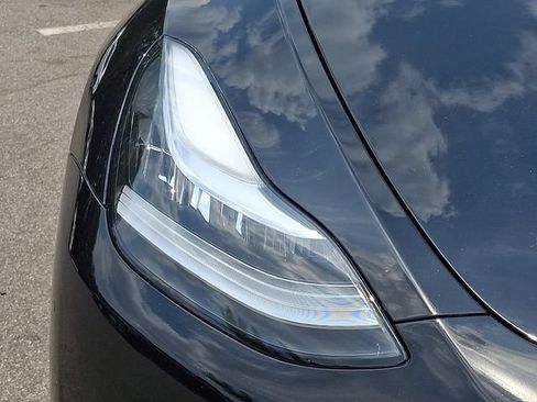 Used 2023 Tesla Model Y Long Range AWD/4WD image 11