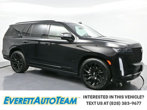 Used 2022 Cadillac Escalade Sport Platinum image 1