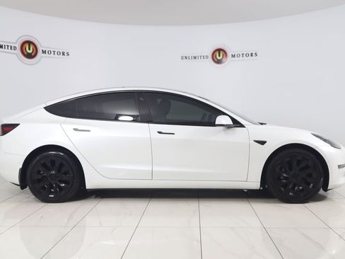 Used 2021 Tesla Model 3 Standard Range Plus RWD image 2