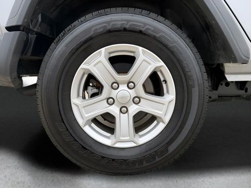 Used 2021 Jeep Wrangler Unlimited Sport image 29