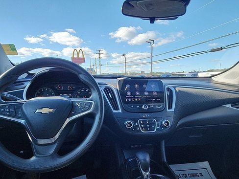 Used 2023 Chevrolet Malibu LT image 20