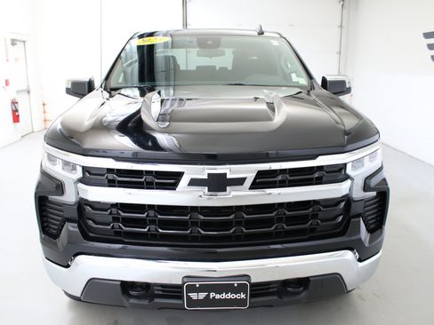 Used 2022 Chevrolet Silverado 1500 LT image 2