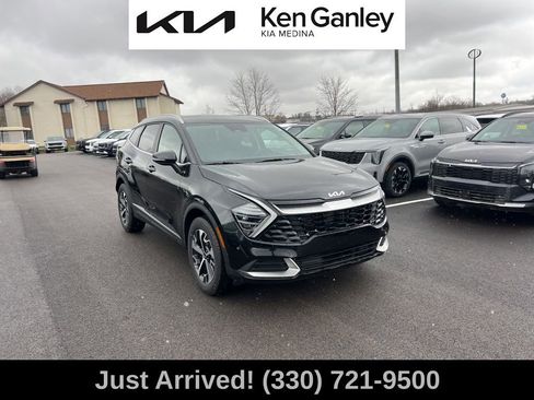 Certified 2025 Kia Sportage EX image 3