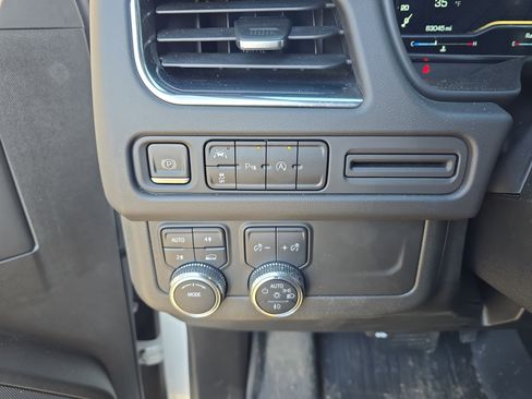 Used 2023 GMC Yukon SLT image 21