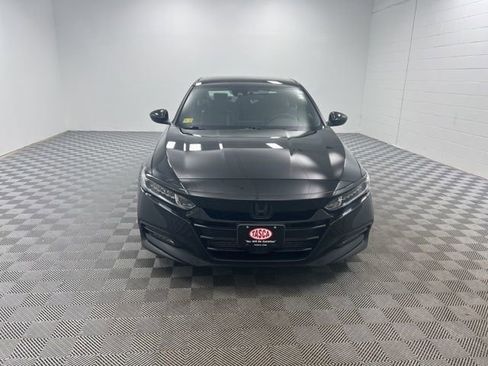 Used 2018 Honda Accord Sport image 2