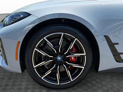 Used 2023 BMW i4 eDrive40 w/ M Sport Package RWD image 9