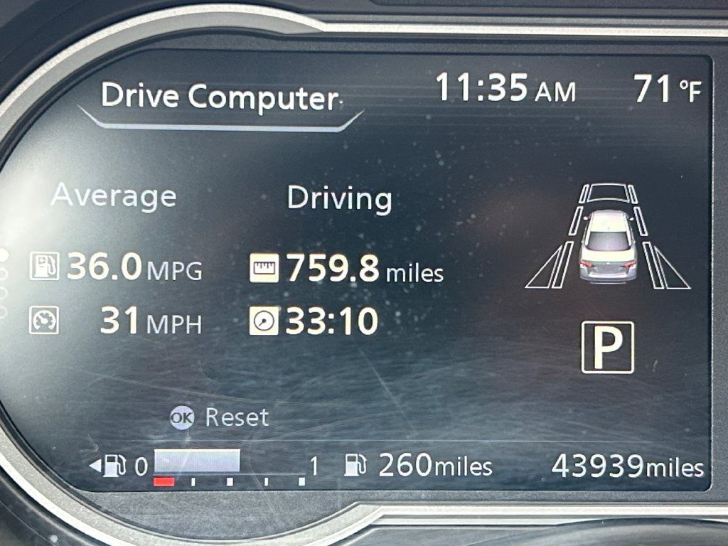 Used 2025 Nissan Versa SV FWD image 34