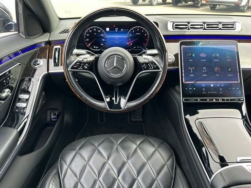 Certified 2022 Mercedes-Benz S 500 4MATIC image 11