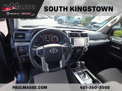 Used 2022 Toyota 4Runner SR5 AWD/4WD image 11
