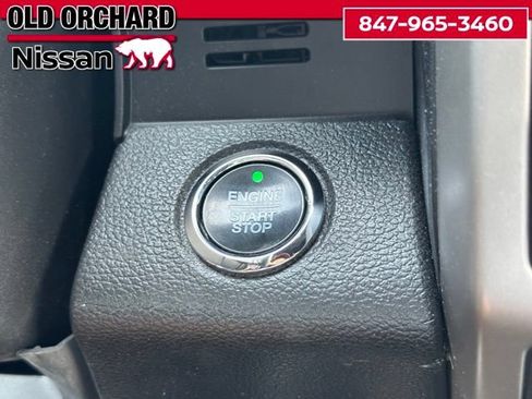 Used 2020 Ford F150 Lariat w/ Equipment Group 502A Luxury AWD/4WD image 20