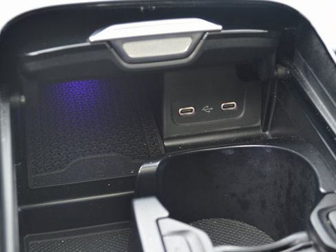 Certified 2025 Mercedes-Benz C 300 4MATIC Sedan image 28