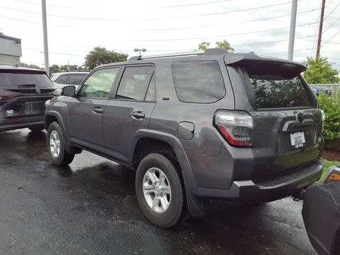 Used 2023 Toyota 4Runner SR5 Premium w/ Moonroof Package AWD/4WD image 2