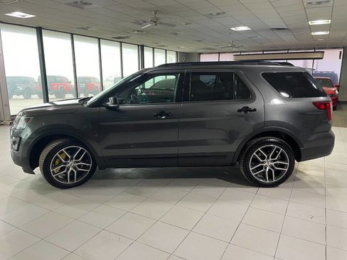 Used 2017 Ford Explorer Sport w/ Equipment Group 401A image 4