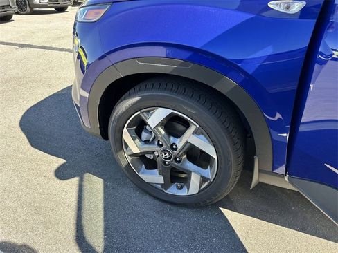 New 2025 Hyundai Venue SEL image 31