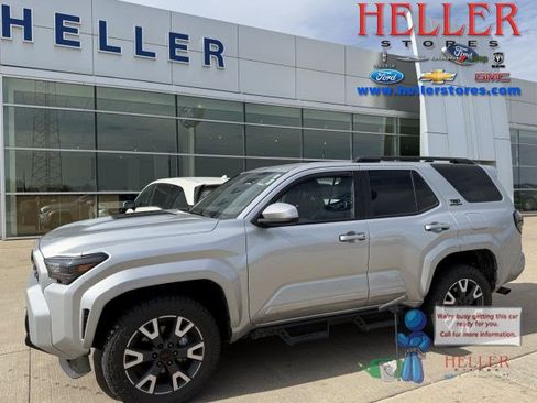 Used 2025 Toyota 4Runner TRD Sport AWD/4WD image 1
