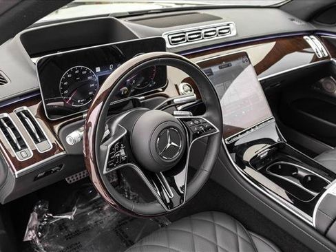 New 2026 Mercedes-Benz S 580 4MATIC Sedan image 10