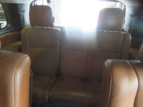 Used 2017 Toyota Sequoia Platinum RWD image 67