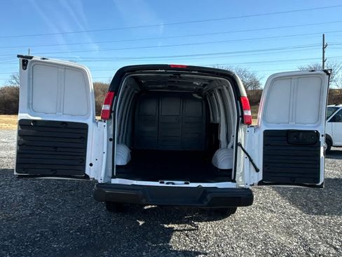 New 2025 GMC Savana 2500 Work Van w/ Driver Convenience Package image 8