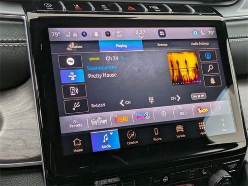 New 2025 Jeep Grand Cherokee Limited w/ Trailer Tow Package image 18