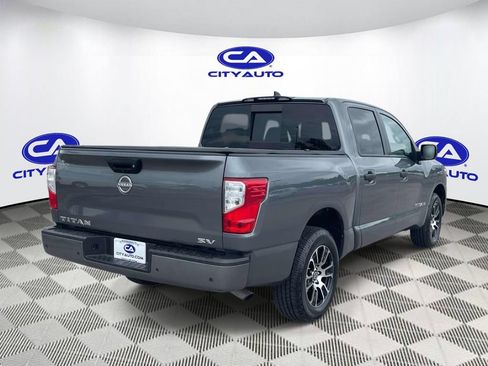 Used 2023 Nissan Titan SV RWD image 4