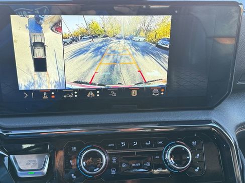 Used 2024 GMC Sierra 2500 AT4 w/ AT4 Preferred Package image 20