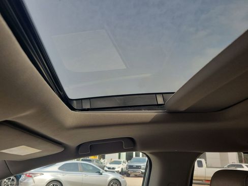 Used 2019 Honda Odyssey Elite image 31