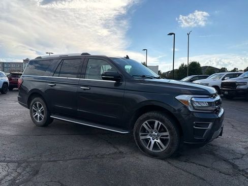 Used 2022 Ford Expedition Max Limited AWD/4WD image 2